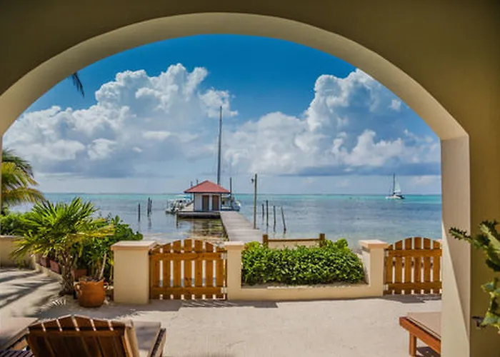 Aparthotel The Palms Oceanfront San Pedro (Ambergris Caye)