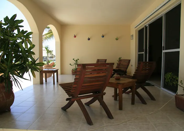 Aparthotel The Palms Oceanfront 3*