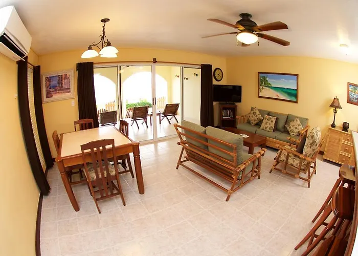 Aparthotel The Palms Oceanfront 3*