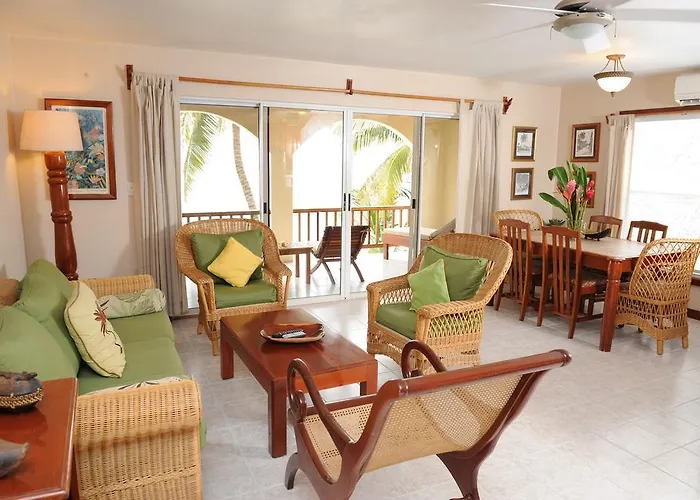 Aparthotel The Palms Oceanfront